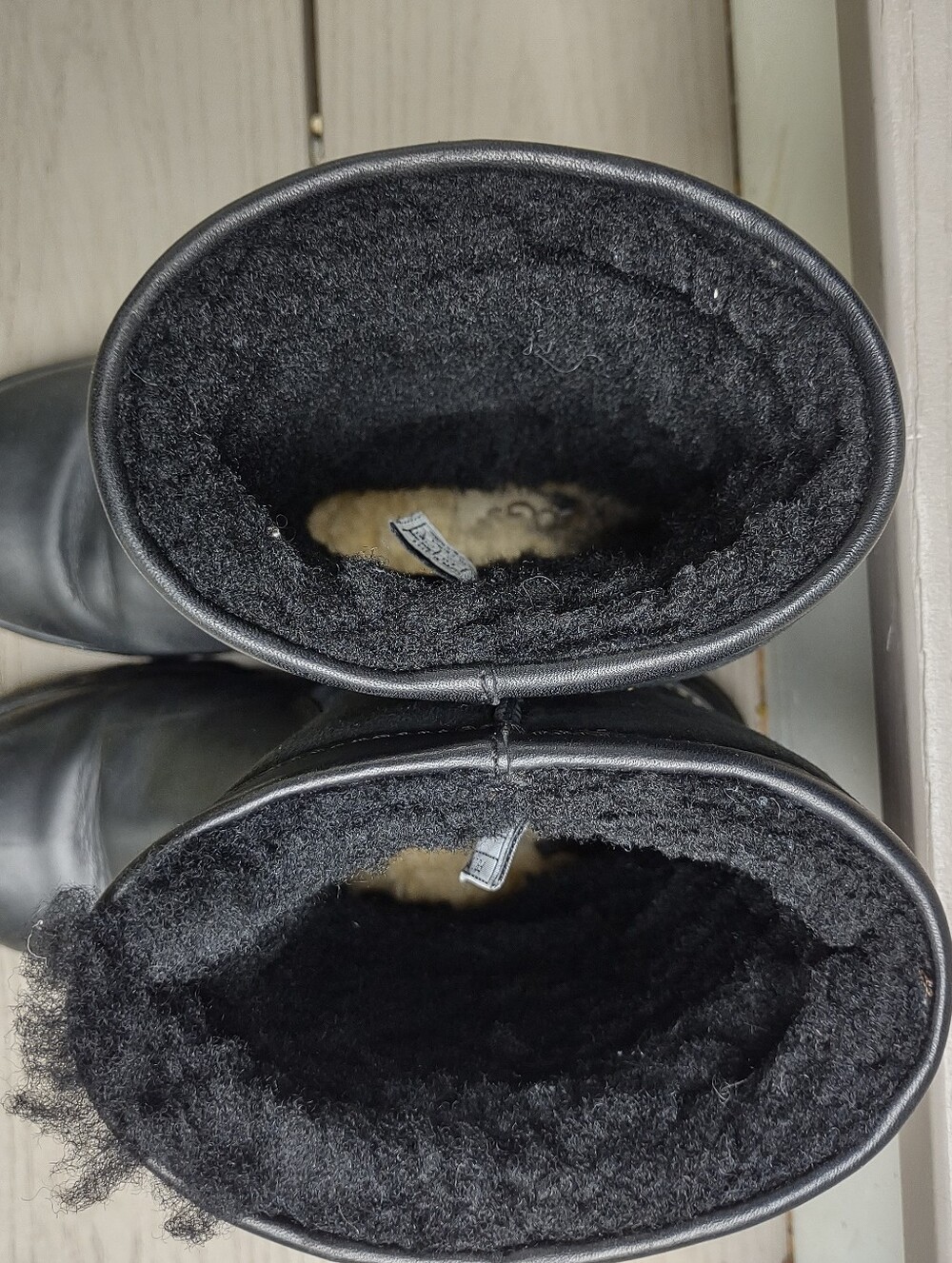 UGG Shearling Boot(7)*** - Picture 5 of 7